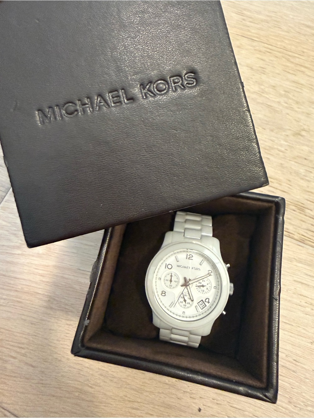 Michael Kors White Ceramic Chronograph with Japan Movement